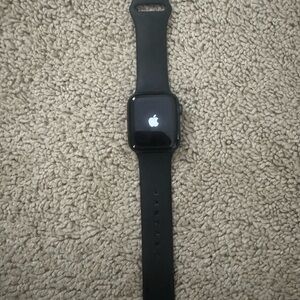 Apple Series 6 Smartwatch with Dark Grey Band GUC
